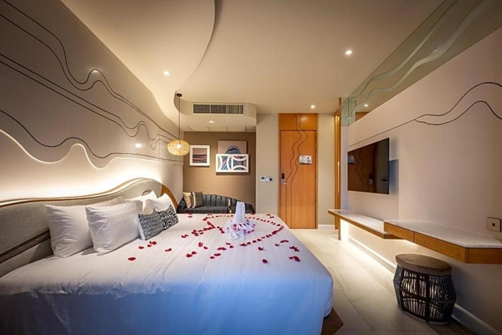 Metadee Elite Hotel Ката Бийч Екстериор снимка