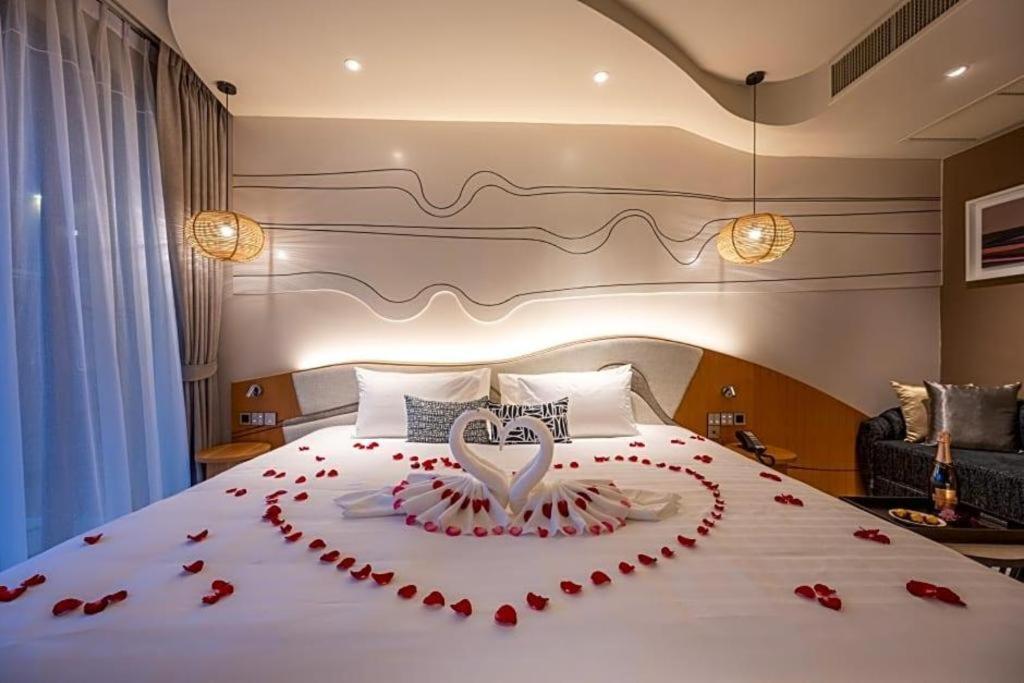 Metadee Elite Hotel Ката Бийч Екстериор снимка